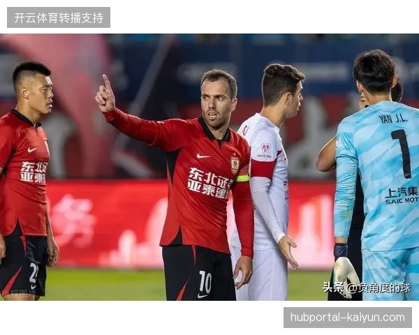 归化前锋塞尔吉尼奥头球破僵，中国男足凭借上半场的两粒进球客场险胜新加坡